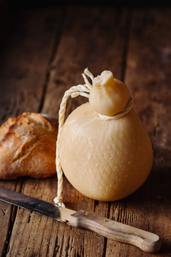 Caciocavallo Sant'Agata affumicato con latte di bufala - immagine 2